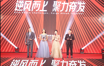 ��8ͷ�����(�й���½)-�ٷ���վ